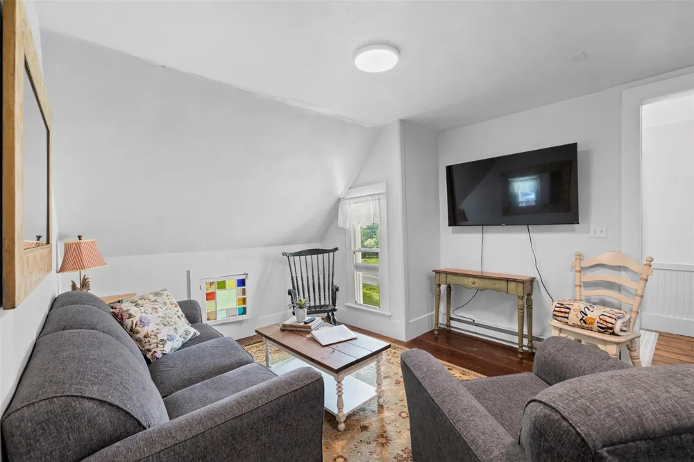 346 Crescent Avenue Highland, NY 12528