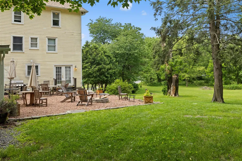 346 Crescent Avenue Highland, NY 12528