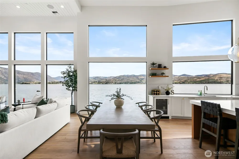 3212 S Lakeshore Road Chelan, WA 98816