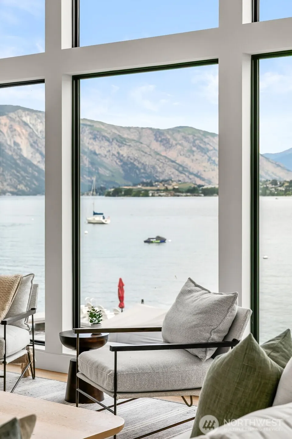 3212 S Lakeshore Road Chelan, WA 98816