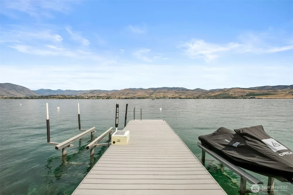 3212 S Lakeshore Road Chelan, WA 98816