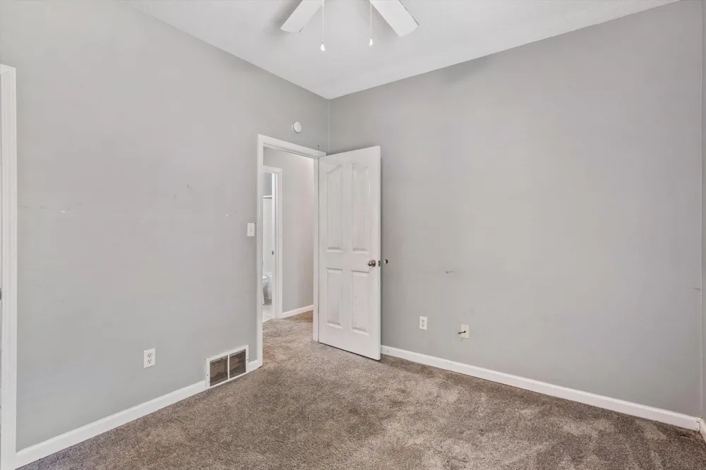 4956 INDIAN WALK LN Arlington, TN 38002