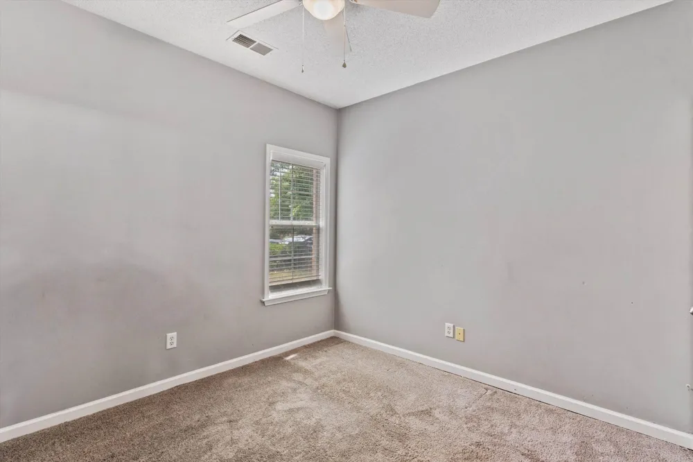 4956 INDIAN WALK LN Arlington, TN 38002