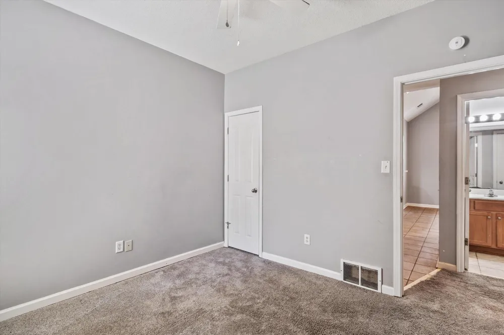 4956 INDIAN WALK LN Arlington, TN 38002