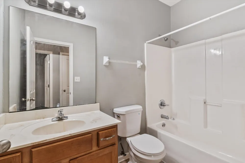 4956 INDIAN WALK LN Arlington, TN 38002