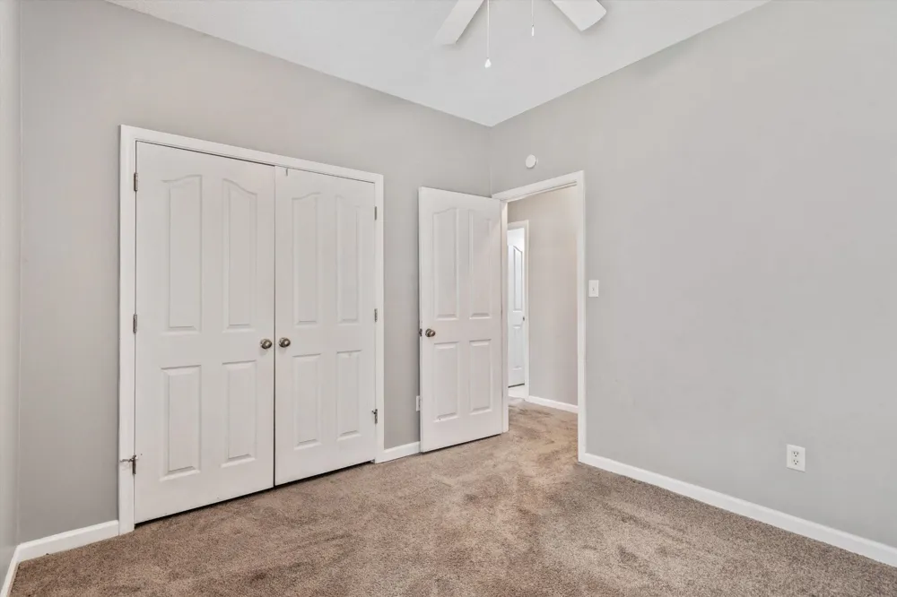 4956 INDIAN WALK LN Arlington, TN 38002