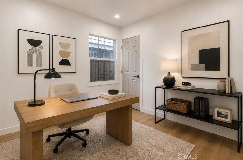 3477 W 71st Los Angeles, CA 90043