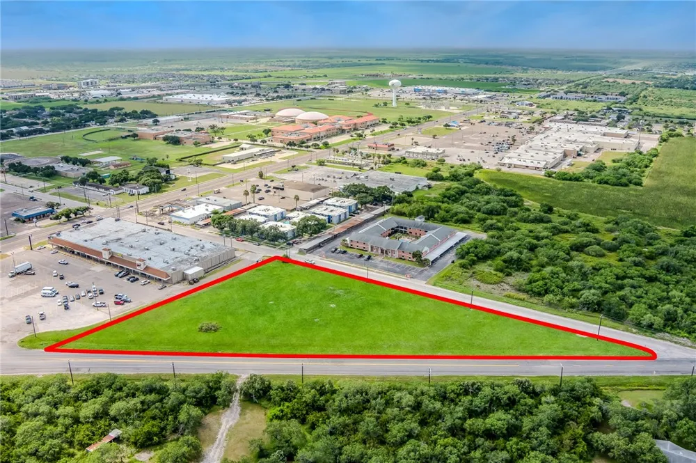 714 E Ailsie Avenue Kingsville, TX 78363