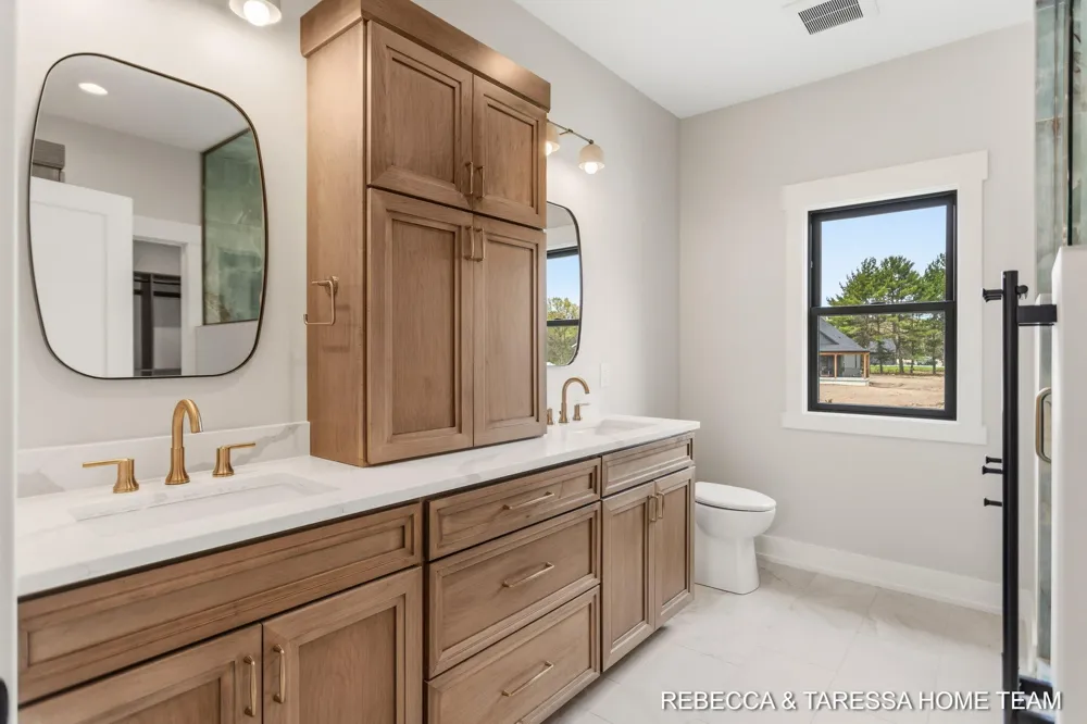 400 Sabine Drive Muskegon, MI 49442
