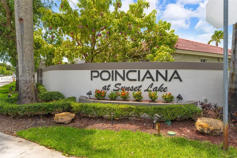 16335 SW 81 St Miami, FL 33193