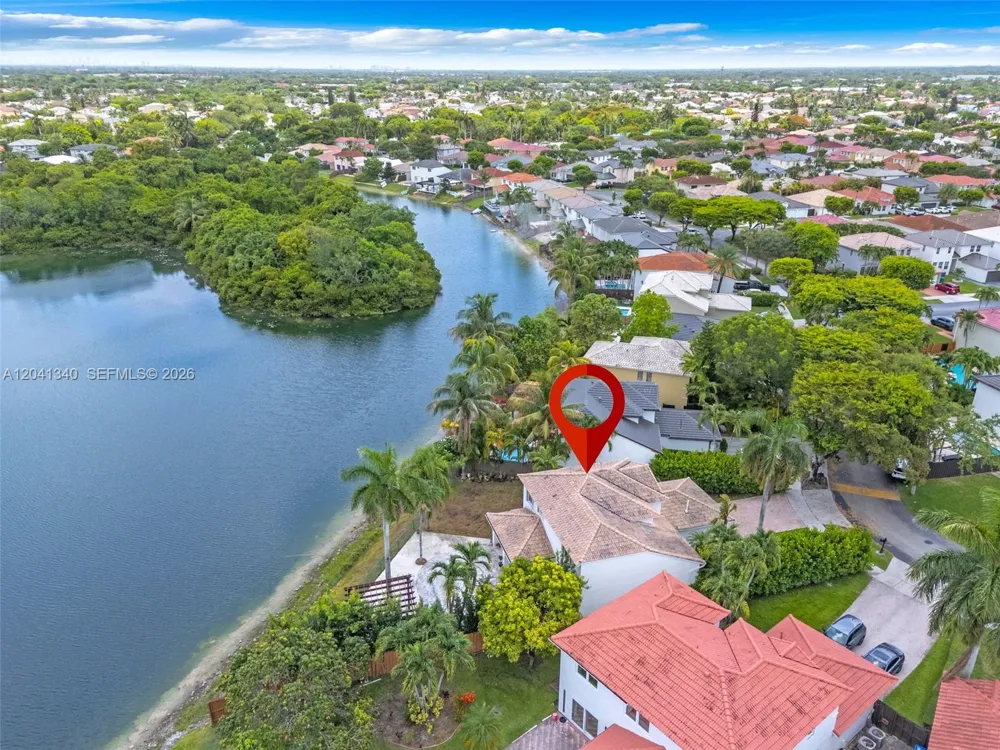 16335 SW 81 St Miami, FL 33193