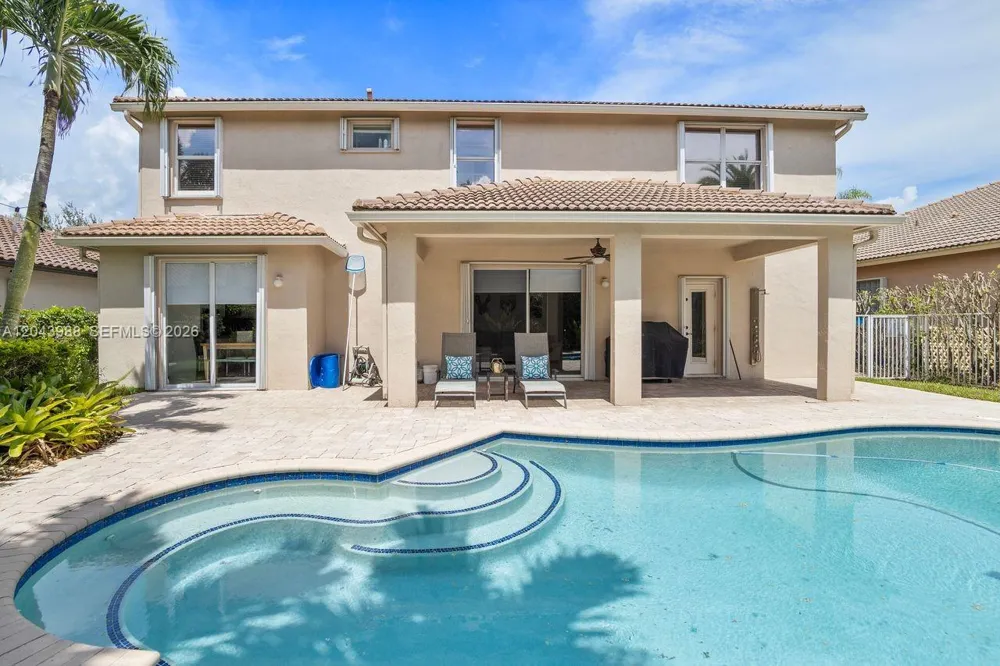 3904 W Gardenia Ave Weston, FL 33332