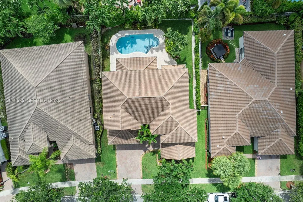 3904 W Gardenia Ave Weston, FL 33332