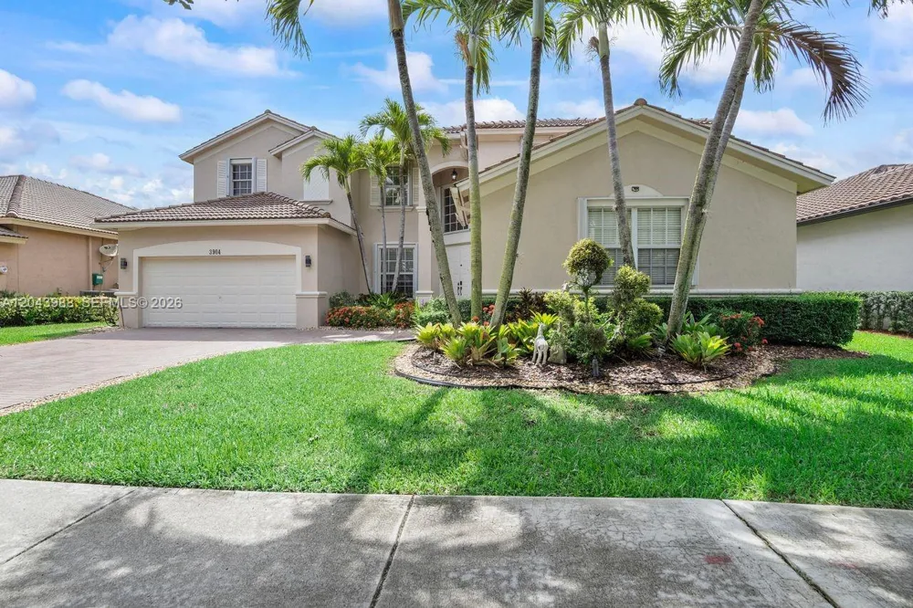 3904 W Gardenia Ave Weston, FL 33332