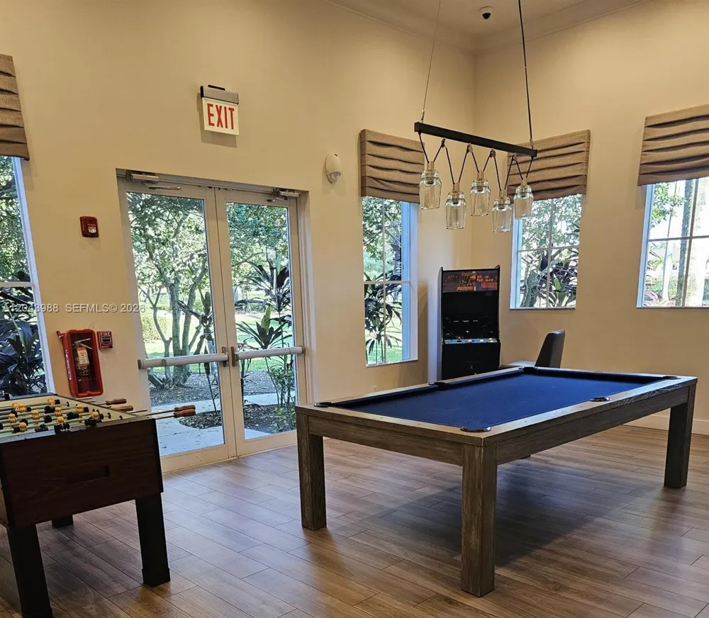 3904 W Gardenia Ave Weston, FL 33332