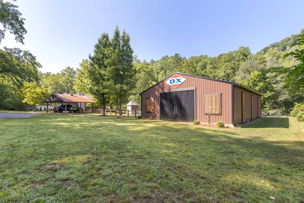 120 Brevard Drive Tuckasegee, NC 28783