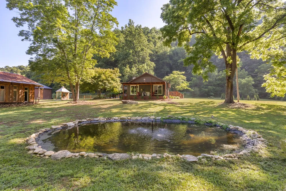 120 Brevard Drive Tuckasegee, NC 28783