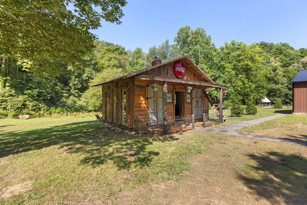 120 Brevard Drive Tuckasegee, NC 28783
