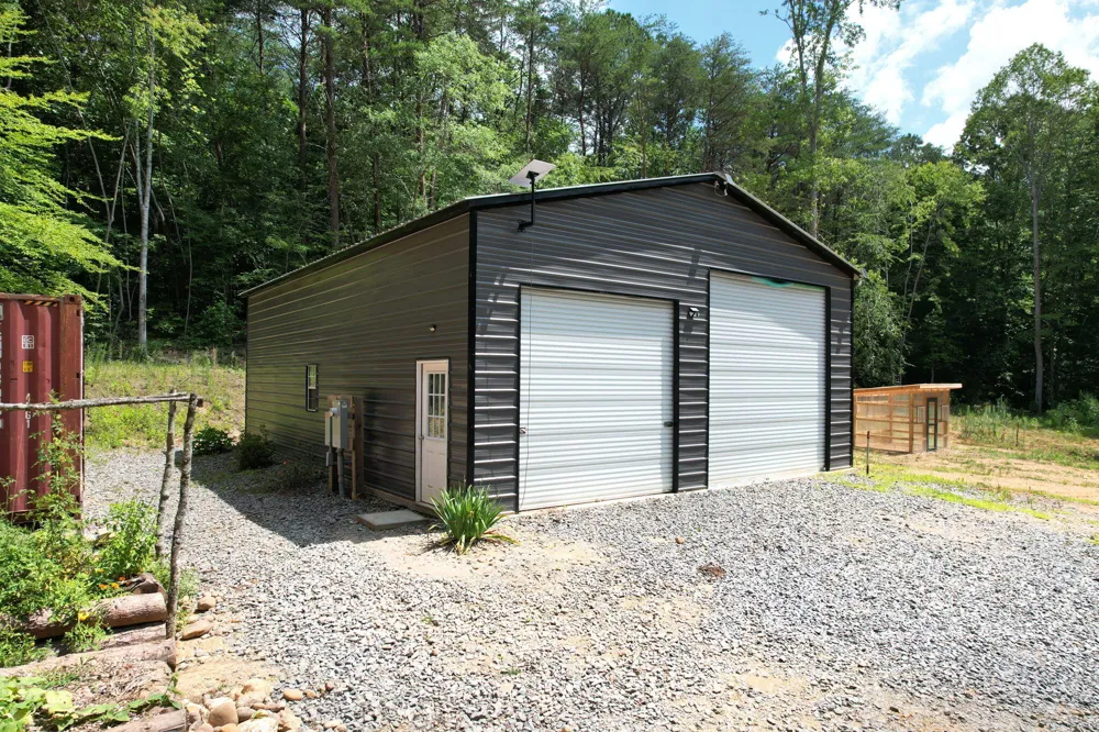 686 Welcome Valley Road Benton, TN 37307