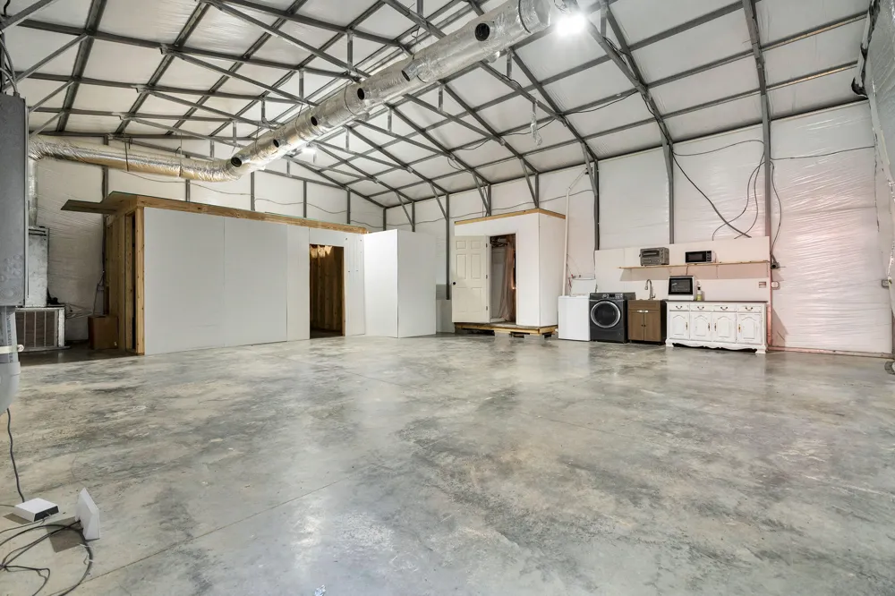 686 Welcome Valley Road Benton, TN 37307