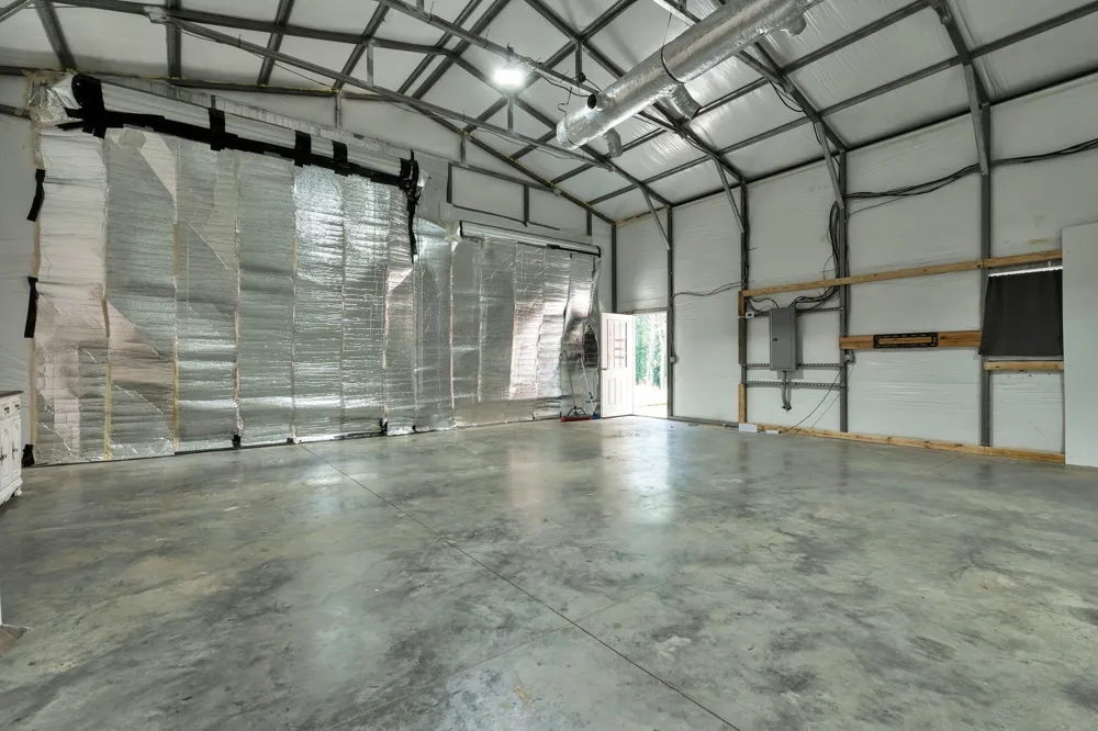 686 Welcome Valley Road Benton, TN 37307