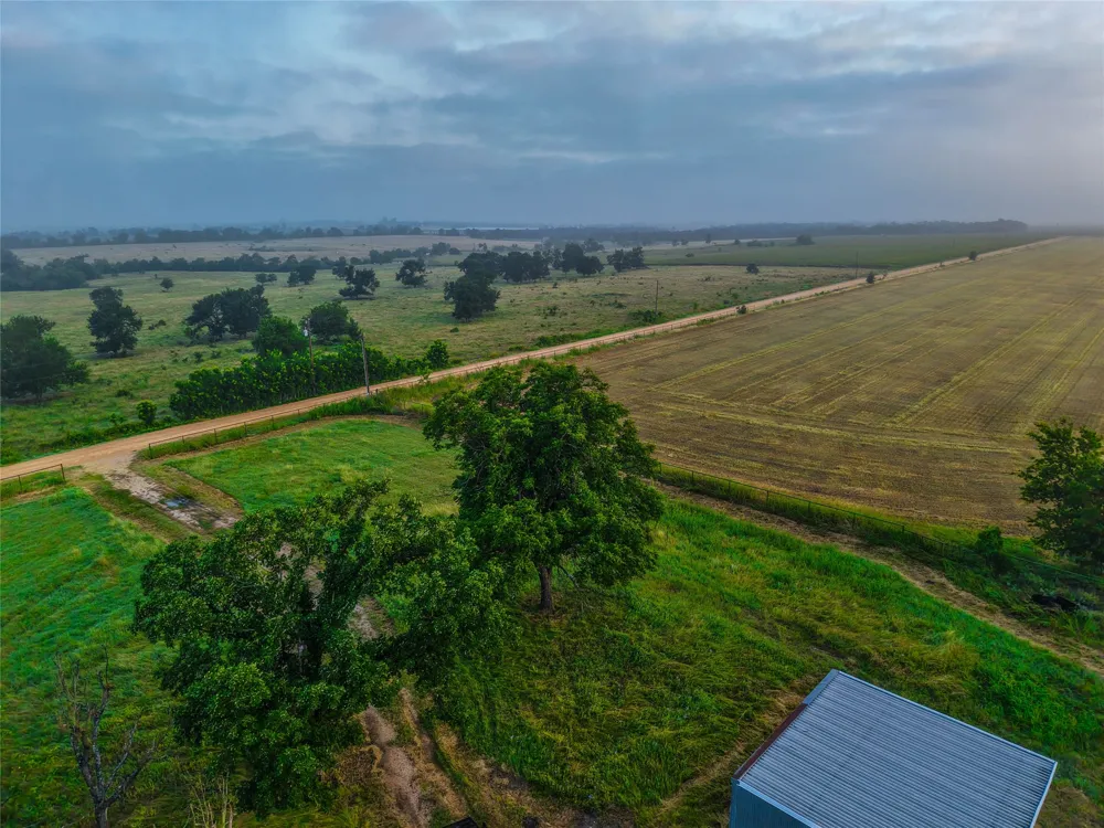 22407 Meeks Road Burlington, TX 76519