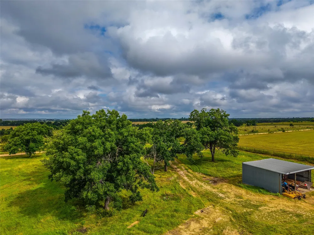 22407 Meeks Road Burlington, TX 76519