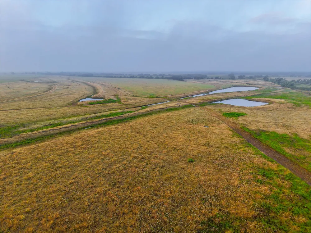 22407 Meeks Road Burlington, TX 76519