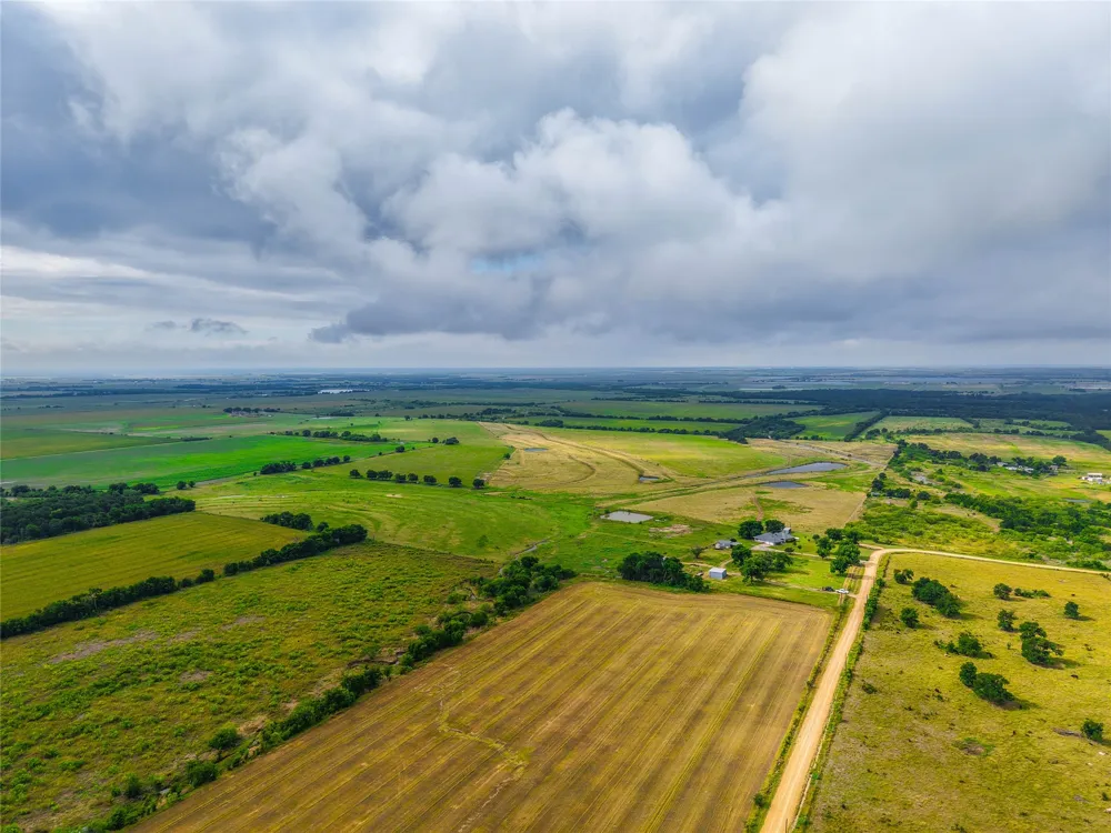 22407 Meeks Road Burlington, TX 76519