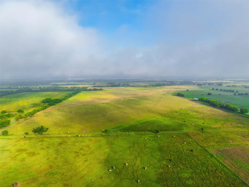 22407 Meeks Road Burlington, TX 76519