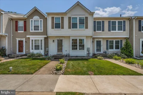 26 BAYHILL COURT