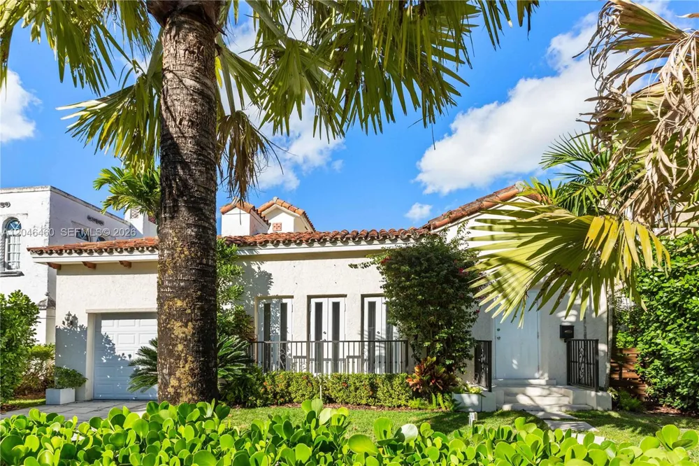 737 Alhambra Cir Coral Gables, FL 33134