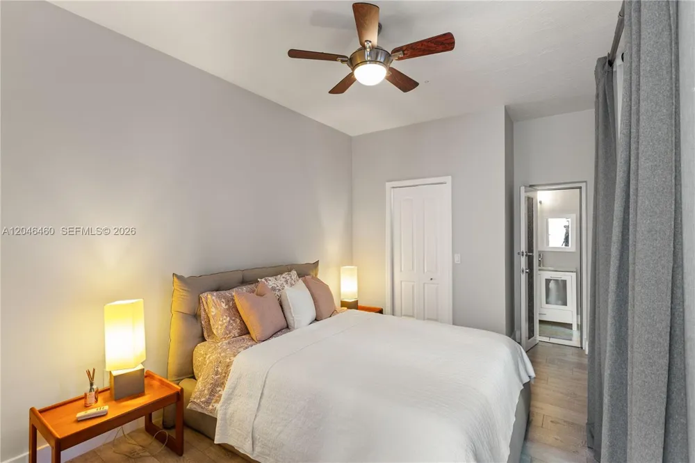 737 Alhambra Cir Coral Gables, FL 33134