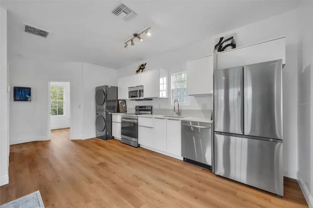 807 OAK SHADOWS ROAD Celebration, FL 34747