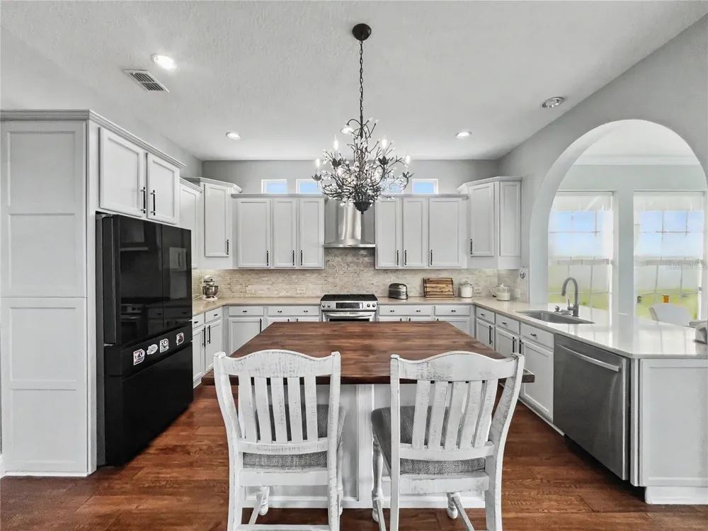 807 OAK SHADOWS ROAD Celebration, FL 34747