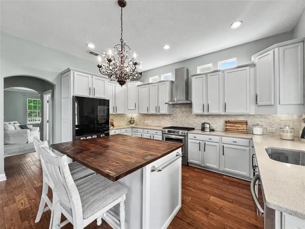807 OAK SHADOWS ROAD Celebration, FL 34747