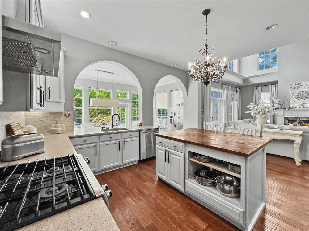 807 OAK SHADOWS ROAD Celebration, FL 34747