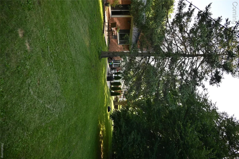 917 S Reading Road S Bloomfield Hills City, MI 48304