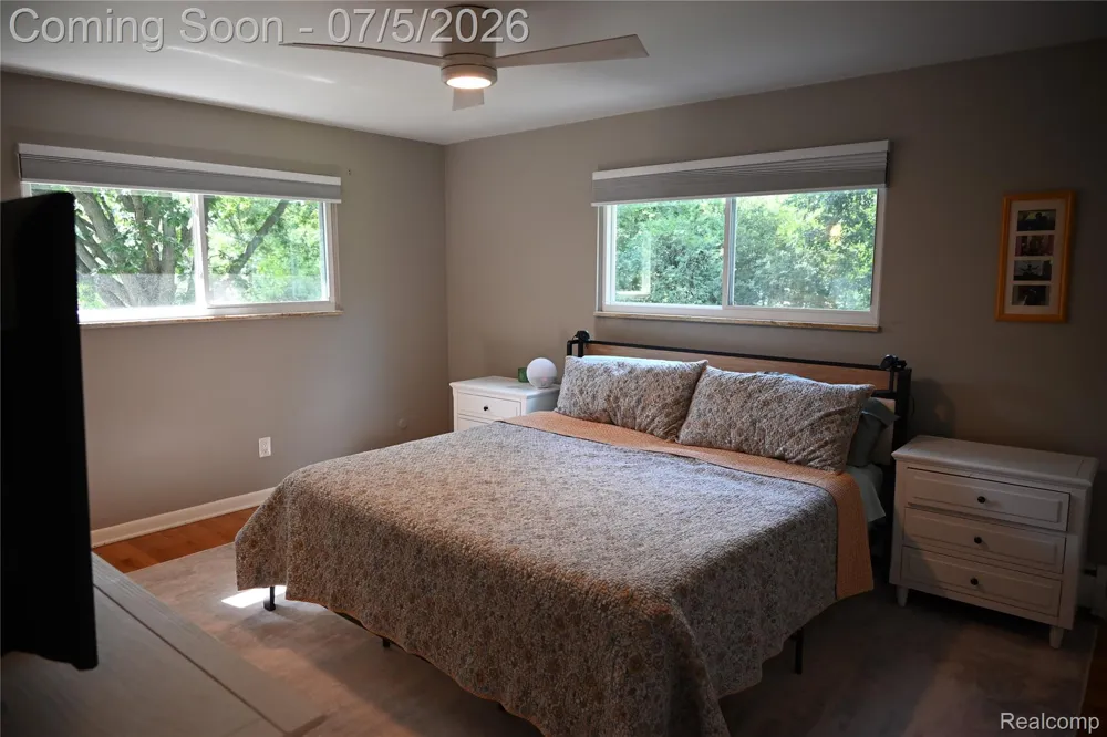 917 S Reading Road S Bloomfield Hills City, MI 48304
