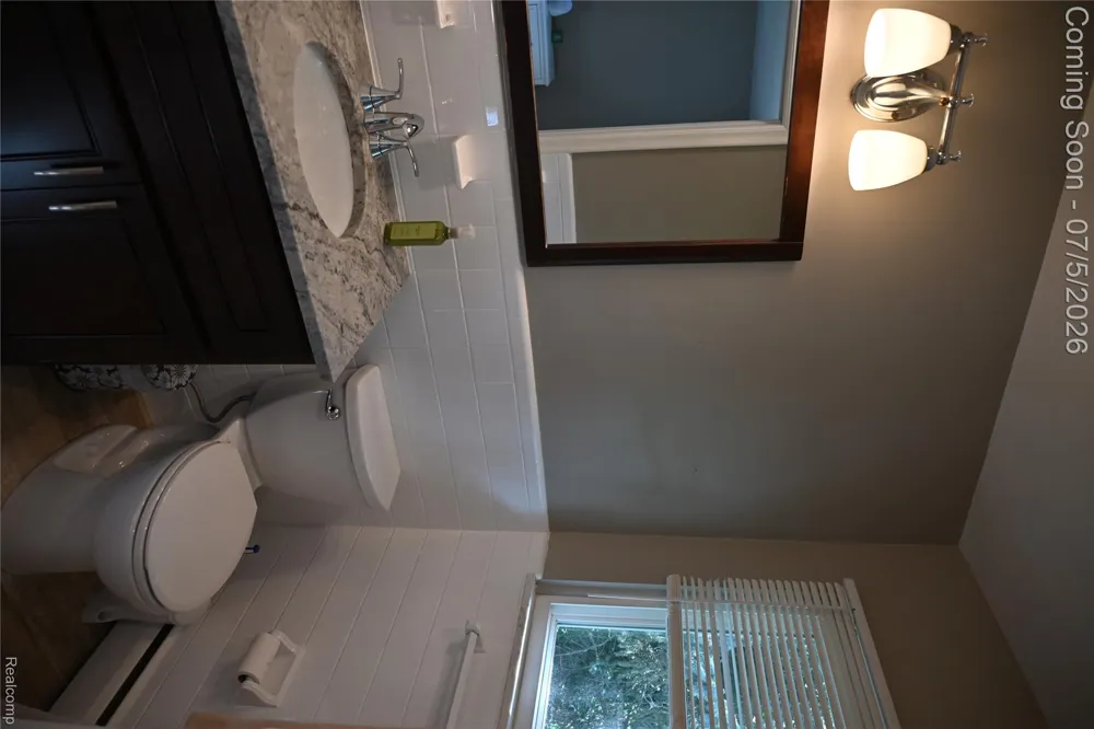 917 S Reading Road S Bloomfield Hills City, MI 48304
