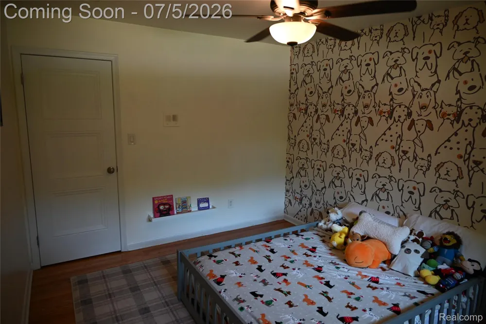 917 S Reading Road S Bloomfield Hills City, MI 48304