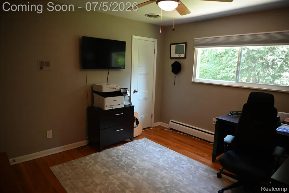 917 S Reading Road S Bloomfield Hills City, MI 48304