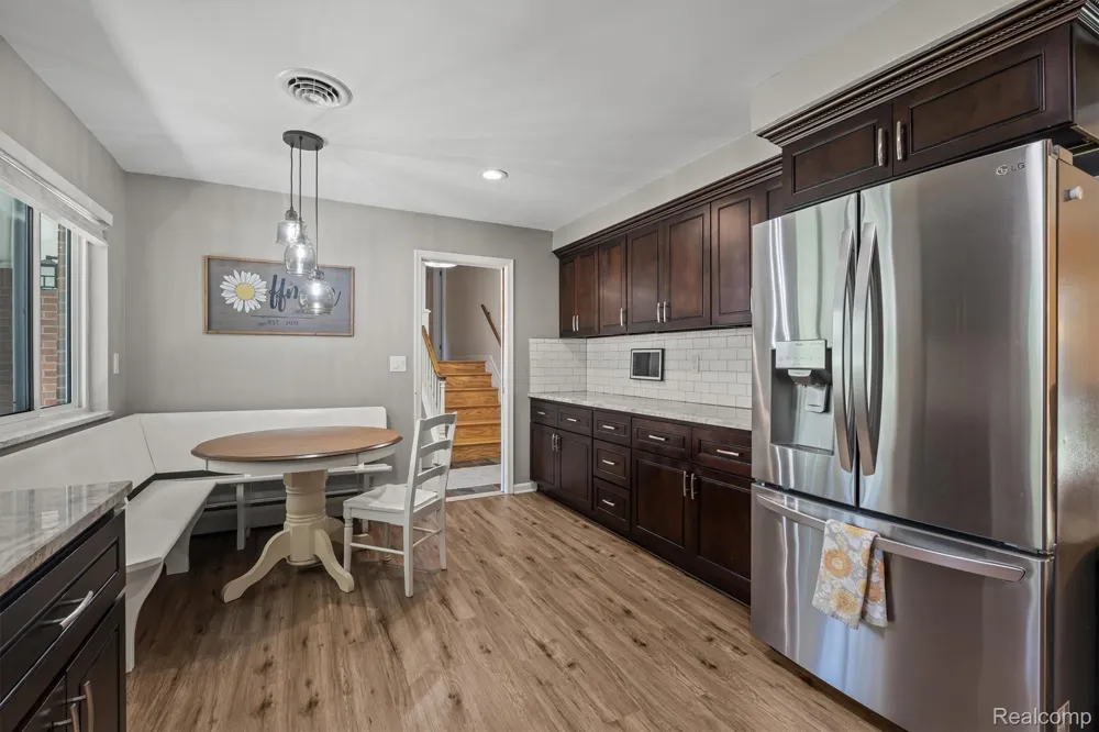 917 S Reading Road S Bloomfield Hills City, MI 48304