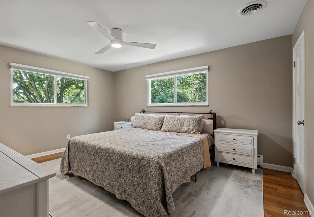 917 S Reading Road S Bloomfield Hills City, MI 48304