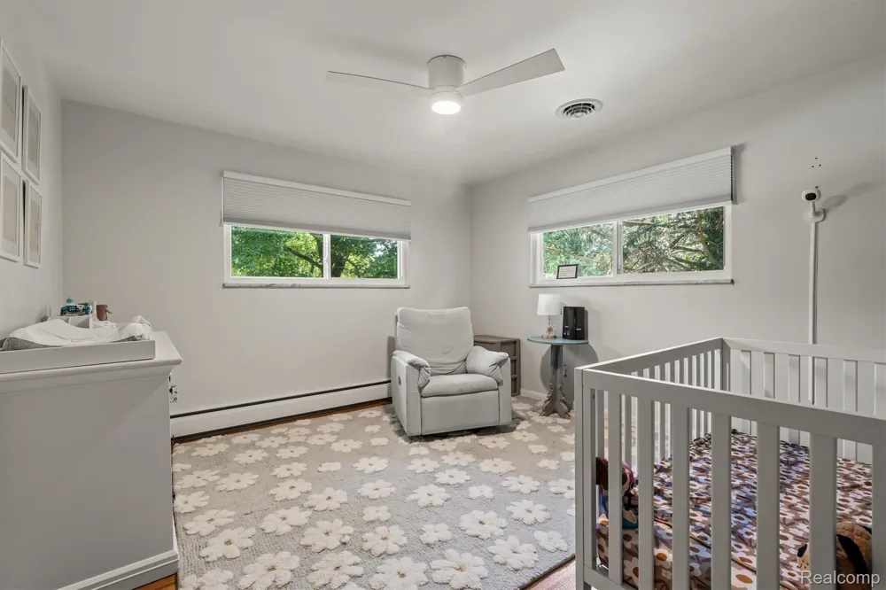 917 S Reading Road S Bloomfield Hills City, MI 48304