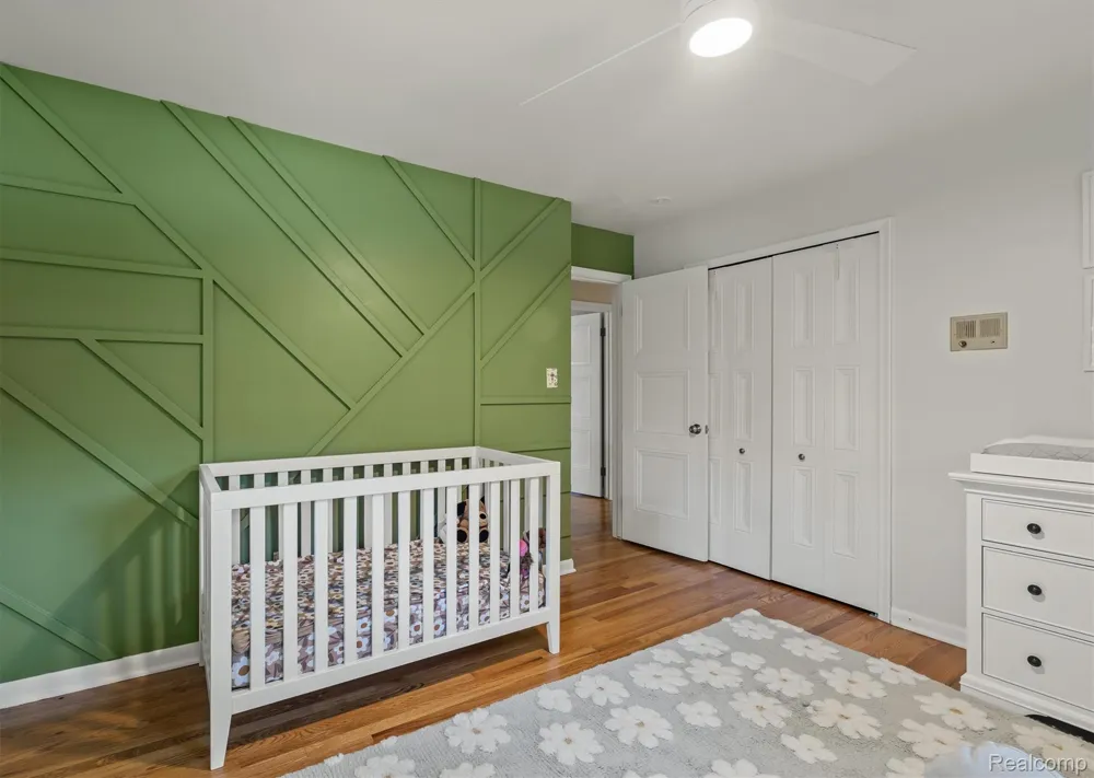 917 S Reading Road S Bloomfield Hills City, MI 48304