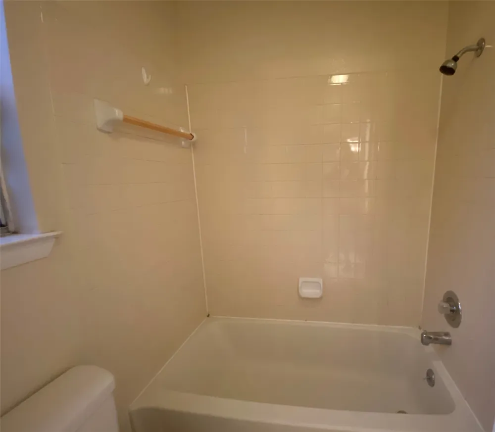 12223 Tyson Cove #B Austin, TX 78758