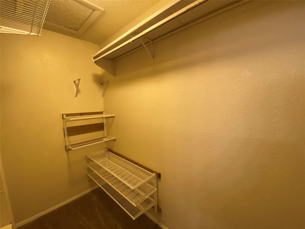 12223 Tyson Cove #B Austin, TX 78758