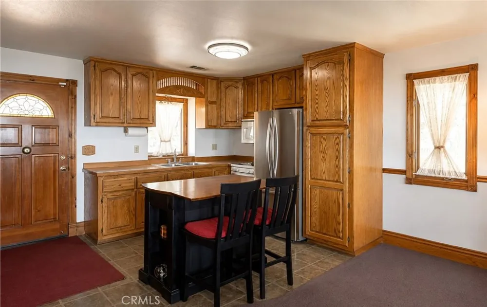 31563 Inspiration Drive Running Springs, CA 92382