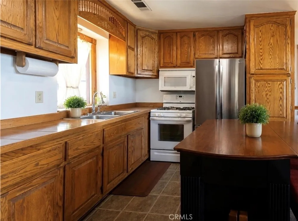 31563 Inspiration Drive Running Springs, CA 92382